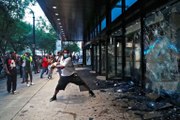 Detienen a venezolanos y cubanos que pagaban para causar caos en protestas | El Diario en 90 segundos