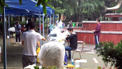 Mais testes em Wuhan