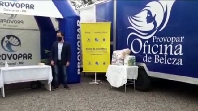 Ato marca entrega de mil cestas básicas pelo Provopar