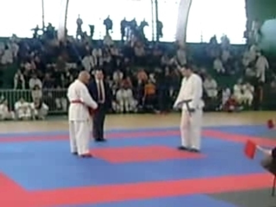 Demi final.