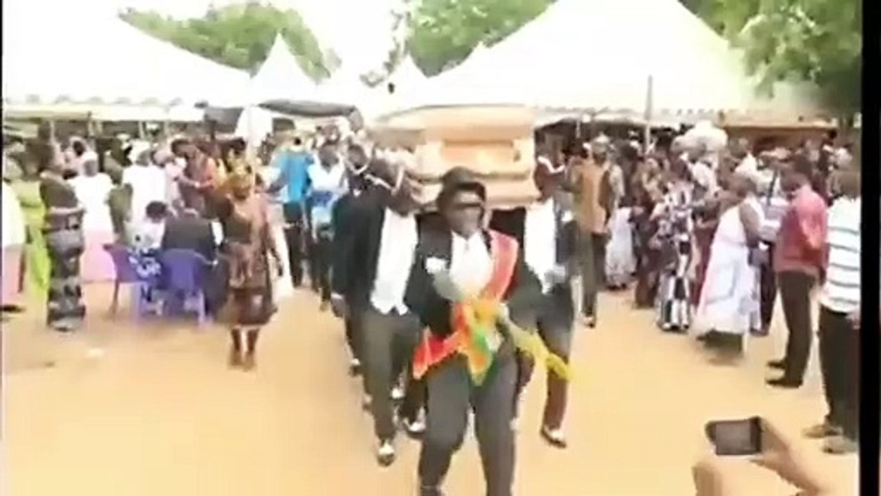 COFFIN MEME DANCE