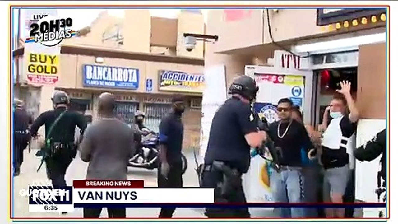 Mort de George Floyd - Scène surréaliste  : Trois policiers blancs arrêtent trois propriétaires noirs qui étaient sur le point de se faire braquer aux Etats-Unis