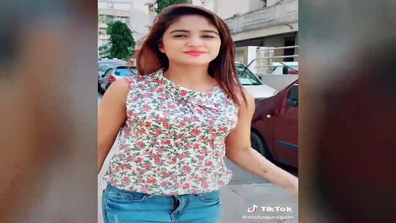 Ek dum bakwas tik tok videos, just time pass karne ke liye