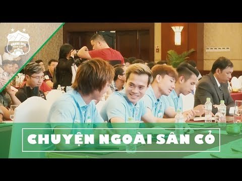 Khoảnh khắc Văn Toàn và Tuấn Anh thân thiết khiến fan ''ôm tim'' | HAGL Media
