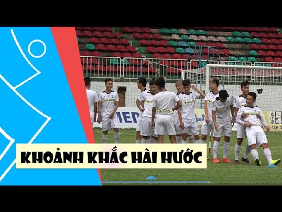 Khoảnh khắc vui vẻ: Nụ cười sau cơn mưa tại sân Pleiku| HAGL Media