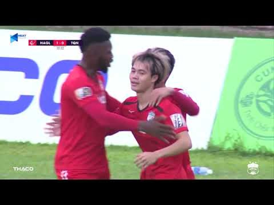 Văn Toàn bắt kịp kỷ lục của Công Phượng | HAGL Media