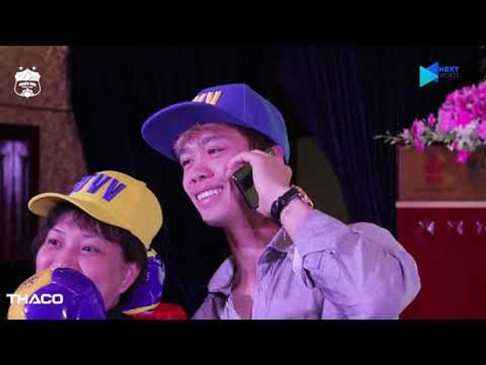 CÔNG PHƯỢNG CỰC ĐÁNG YÊU TRƯỚC NGÀY KÝ HỢP ĐỒNG VỚI CLB SINT-TRUIDENSE V.V | HAGL Media