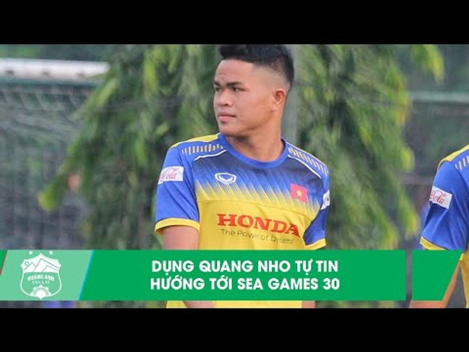 Dụng Quang Nho bật mí về hành trình tại U22 Việ...