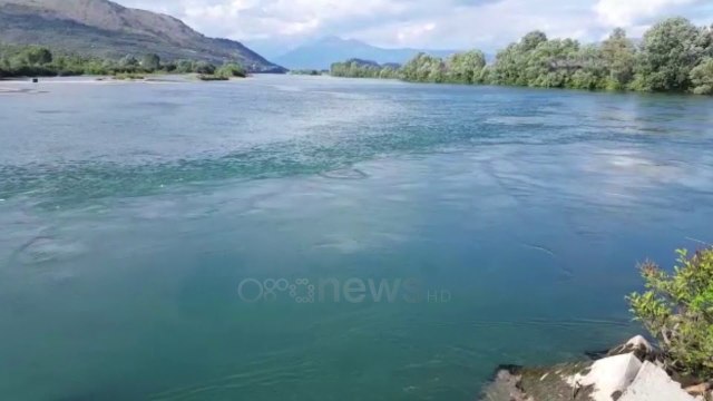 Ora News - Shkodër: Mbytet një maroken në ujërat e lumit Buna