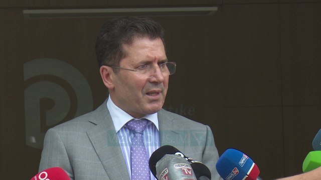 Mediu takon Bashën: Jemi pro ndryshimit të sistemit zgjedhor - Lajme - Vizion Plus