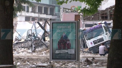 RAMA SQARON TEATRIN NE «LE MONDE», «INFORMACIONI I CUNGUAR» - News, Lajme - Kanali 7