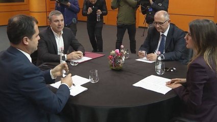 Ora News -  Dështon marrëveshja për reformën zgjedhore, kërkohet shtyrja e bisedimeve