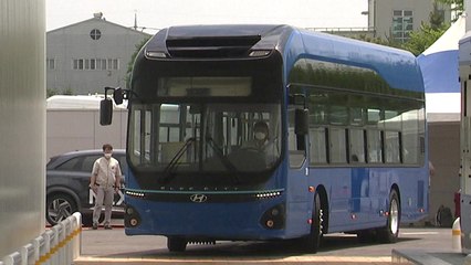 [기업] 현대차, 전북에 국내 첫 상용차 수소충전소 열었다 / YTN