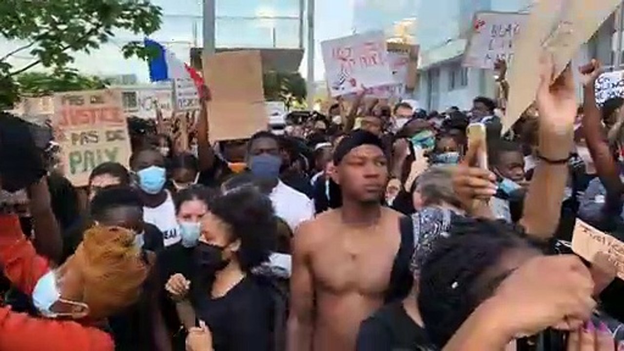 Fall Adama Traoré: Franzosen protestieren gegen Polizeigewalt