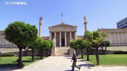 Θεοχάρης: Οι έλεγχοι αφορούν αεροδρόμια, όχι χώρες