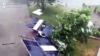 निसर्ग तूफान समुद्र तट से टकराया, कई इलाक़ों में ज़ोरदार बारिश