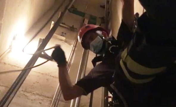 Signa (FI) - Bloccati in ascensore, intervengono Vigili del Fuoco (03.06.20)
