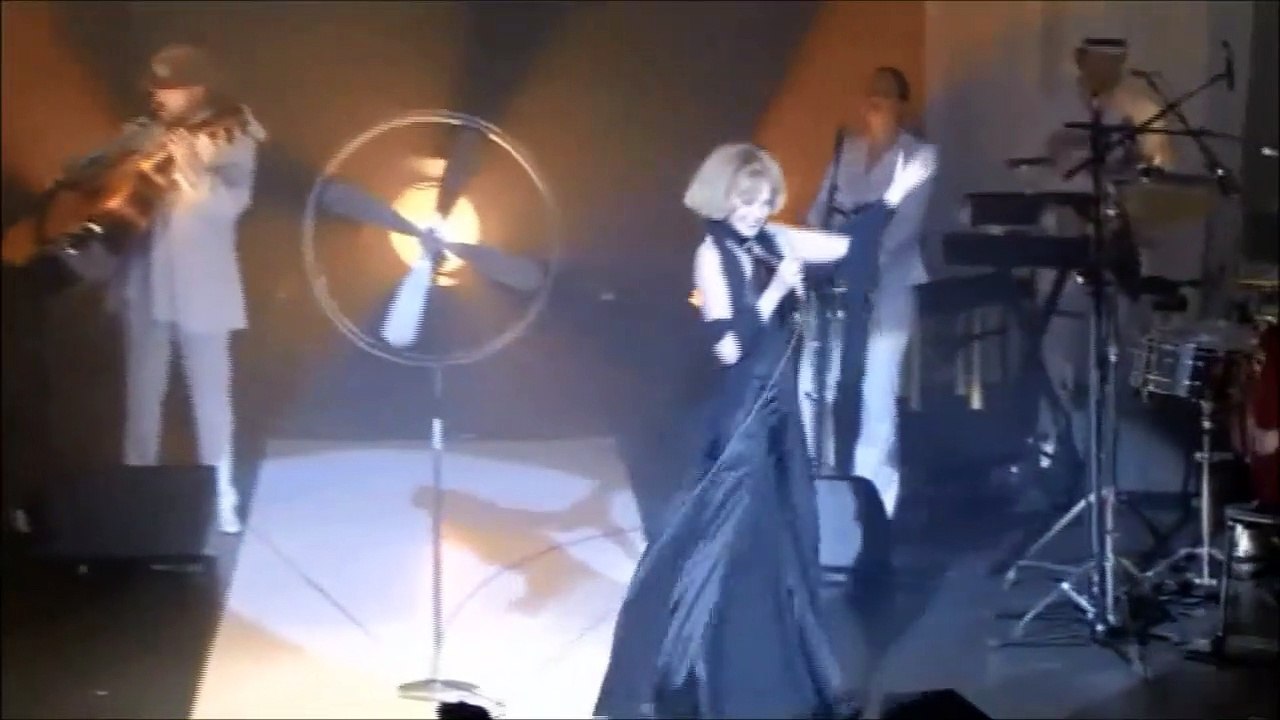 Arielle Dombasle (live) — “Quizas, Quizas, Quizas” | (From “Arielle Dombasle : En Concert À L'Olympia”) — BRUNO COQUATRIX | { Édiion Collector }