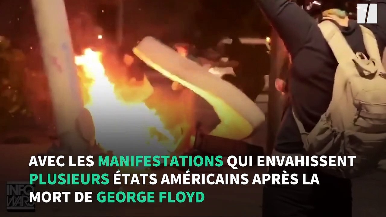 À Austin, le matelas de ce SDF a été brûlé pendant les émeutes, les habitants lui achètent une tente