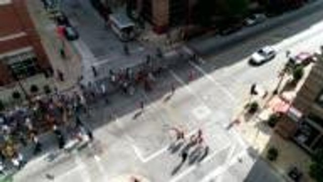 Curfews Leave Restaurant Workers Confused and at Risk