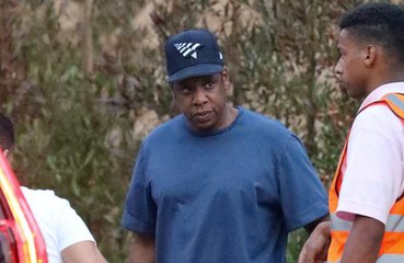 Jay-Z compra espaço de anúncios em jornais para homenagear George Floyd