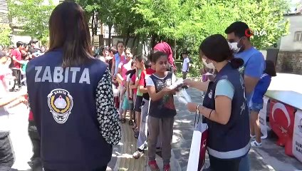 Sur Kaymakamı Çiftçi'den, kurallara uyan çocuklara jest