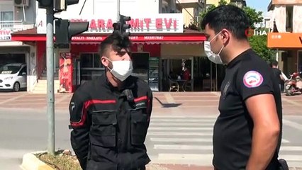 Polisin dur ihtarına uymayarak kaçıp kaza yaptı, ceza yazılmaması için uzun süre dil döktü