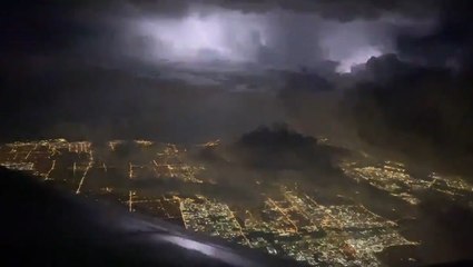 Overnight lightning storm flashes above Toronto