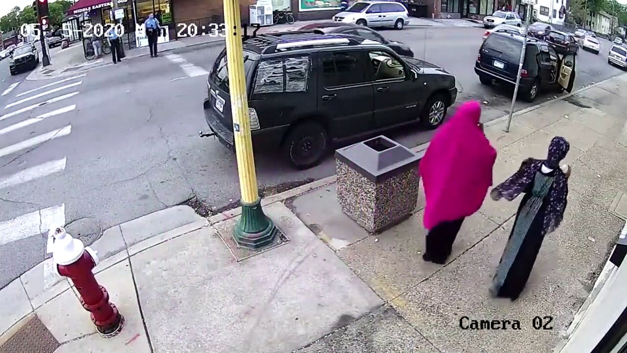 video of the arrest  of George Floyd Full Restaurant Surveillance Footage of George Floyd  - VIDEO DEL ARRESTO DE GEORGE FLOYD