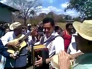 Alfredo "Fello" Escudero - Ráscate