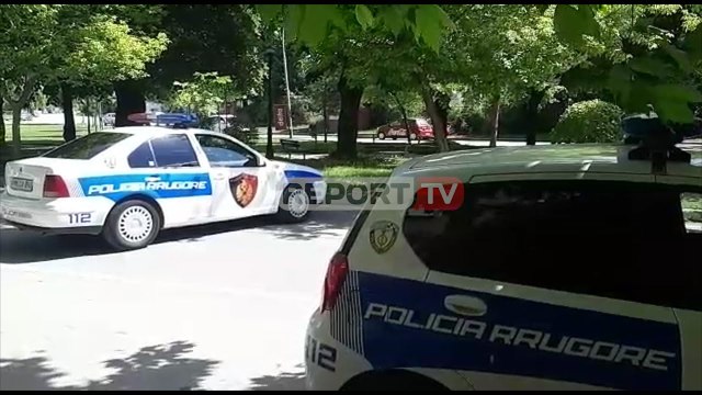 Report TV -Aksident në Korçë! 70- vjeçarja në gjendje të rëndë, mungon sinjalistika rrugore