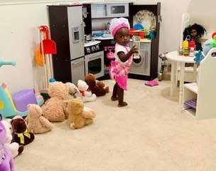 A Dad's Adorable Review Of His Daughter's Play Kitchen Draws Attention to Black-Owned Rest