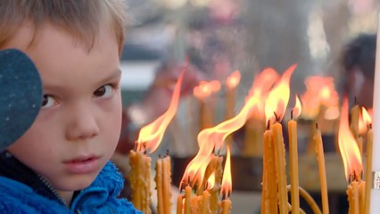 Koronavirusi, bashkësitë fetare nuk heqin dorë nga ritualet