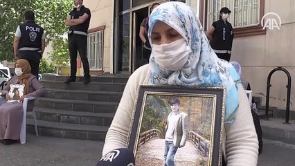 Diyarbakır annelerinden Zümrüt Salim: Oğlum o yol senin yolun değil, devlete teslim ol