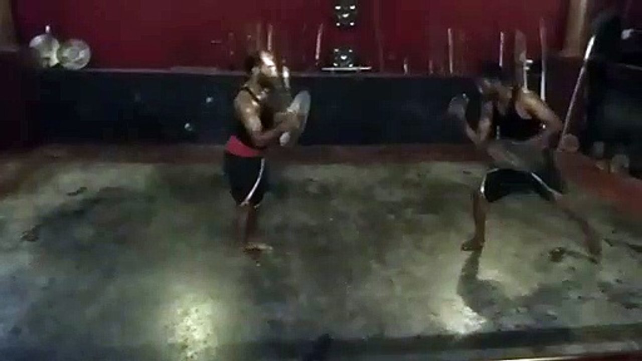 Kalaripayattu - sabres et boucliers