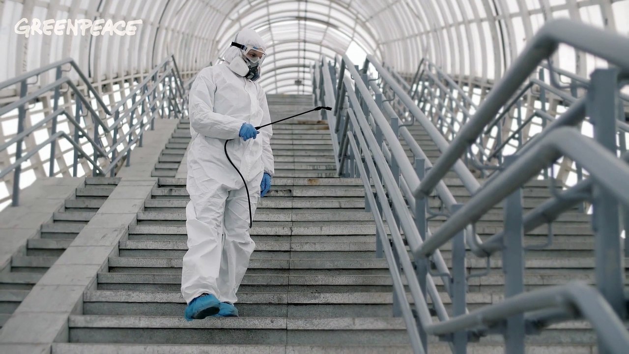 Artistas y personalidades participan con Greenpeace para reinventar la sociedad