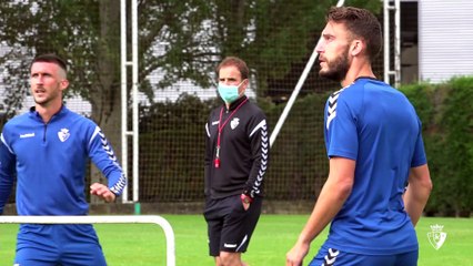 Entrenamiento de los jugadores de Osasuna en las instalaciones de Tajonar