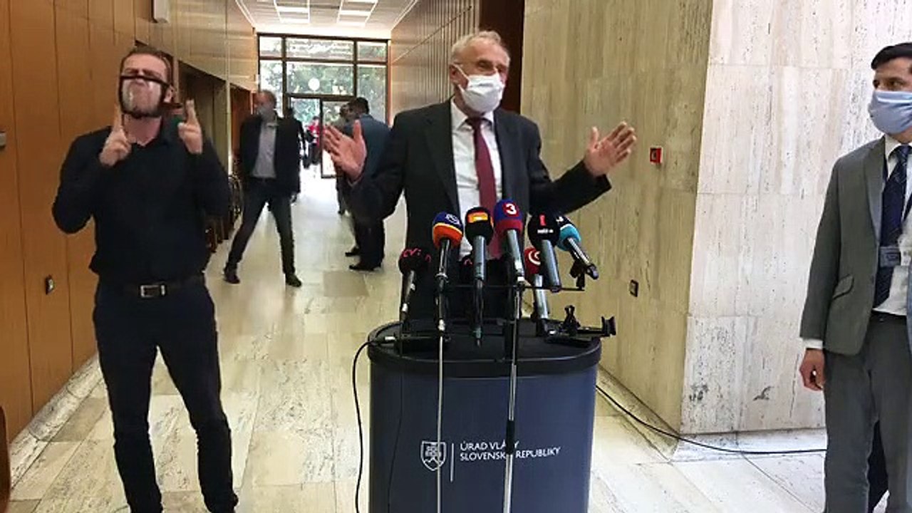 ZÁZNAM: Brífing ministra pôdohospodárstva a rozvoja vidieka SR Jána Mičovského