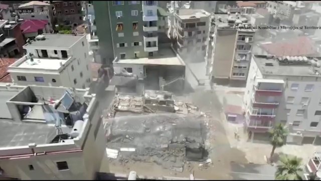 Ora News - IKMT shemb me tritol pallatin VIP-ave në Durrës