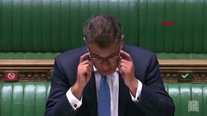 İngiltere'de parlamentoda konuşma yapan Ekonomi Bakanı panik yarattı