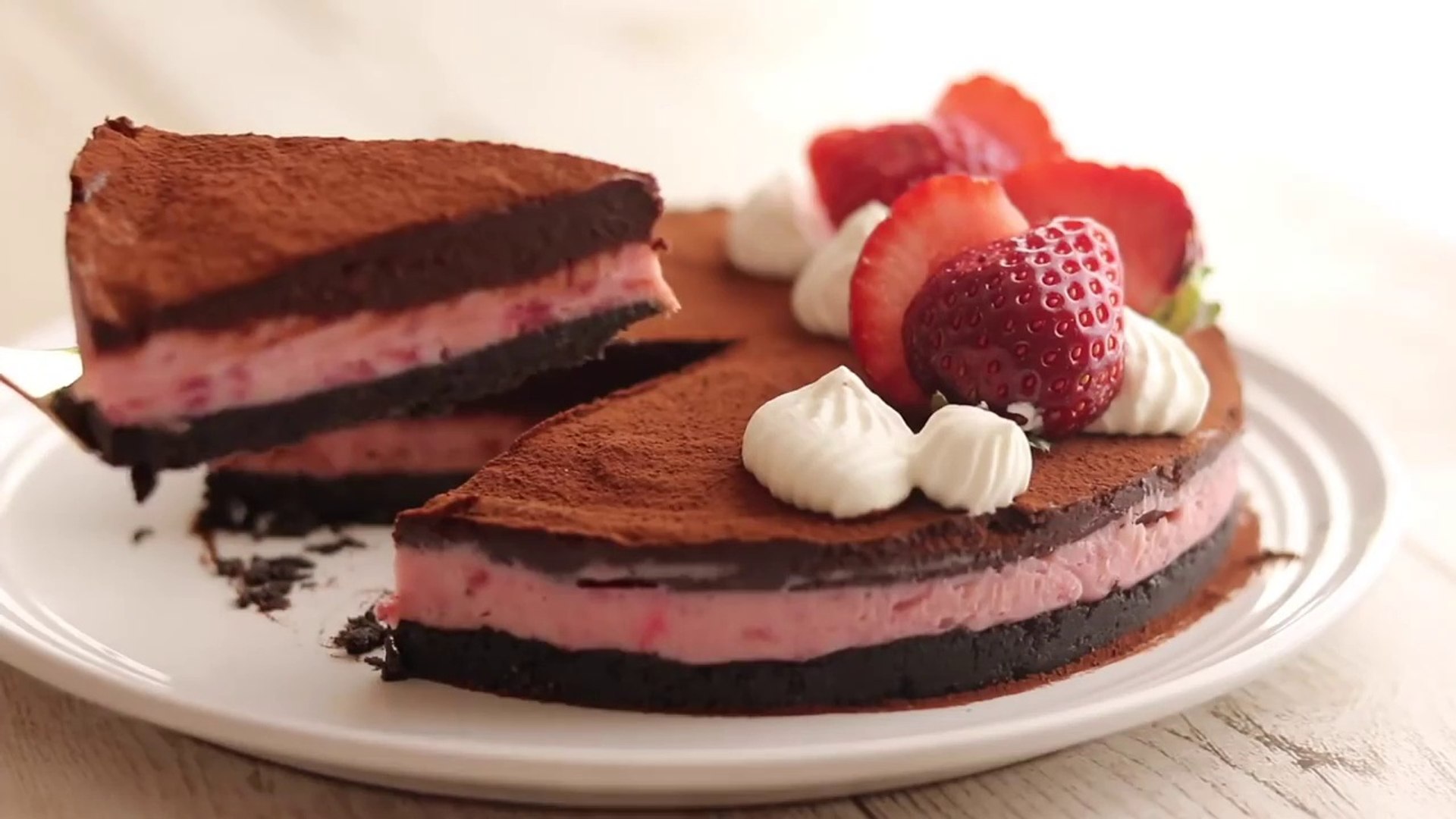 苺とオレオの焼かない生チョコタルト 混ぜるだけ簡単レシピ Hidamari Cooking Video Dailymotion