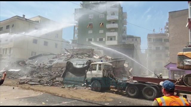 IKMT do të shembë sot pallatin e VIP-ave në Durrës - News, Lajme - Vizion Plus