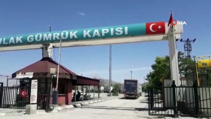 Download Video: Gürbulak Sınır Kapısı’nda tır geçişi başladı