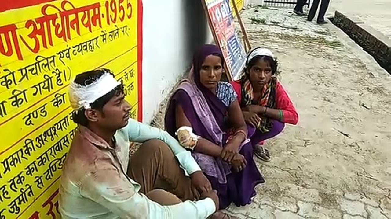 नली बनाने को लेकर दो पक्षों में जमकर चले लाठी डंडे हुए लहूलुहान