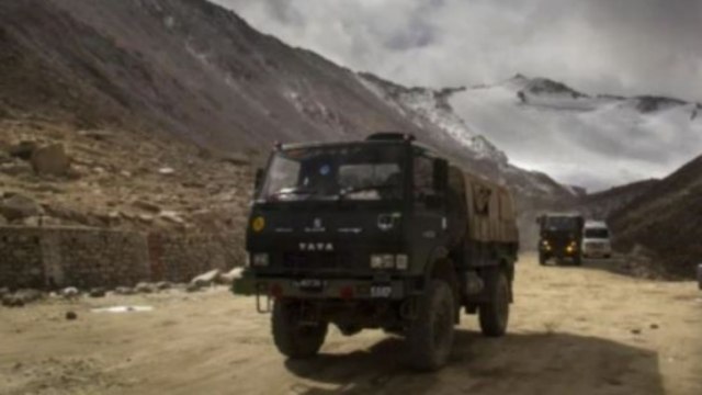 India ramps up infrastructure, artillery along LAC in Ladakh; 4 Pvt Mumbai hospitals served notice; more