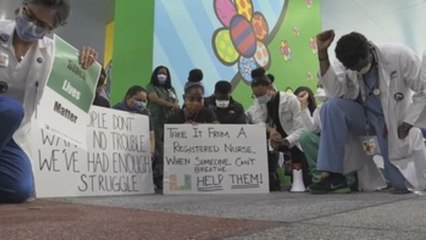 Cientos de sanitarios protestan en Miami contra el "racismo sistémico"
