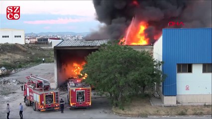 Tekstil fabrikasında korkutan yangın