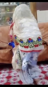 Desi Sas Morden Bahu, Sas Bahu ka nok-jhonk, Desi Sas ko Mile nokri wali Morden Bahu.. Nazar na lage Bahu ko