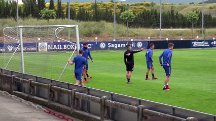 Entrenamiento de los jugadores de Osasuna en las instalaciones de Tajonar