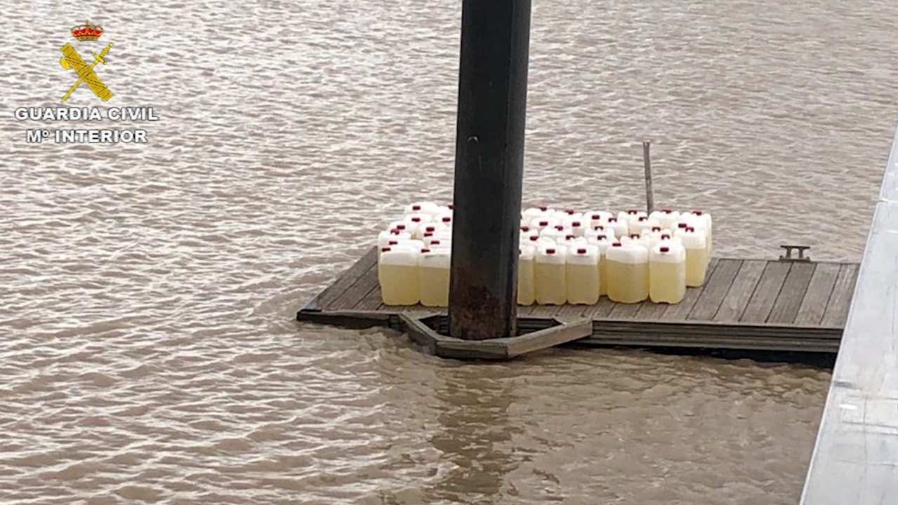 Incautados más de 2.500 litros de combustible para narcolanchas en Cádiz